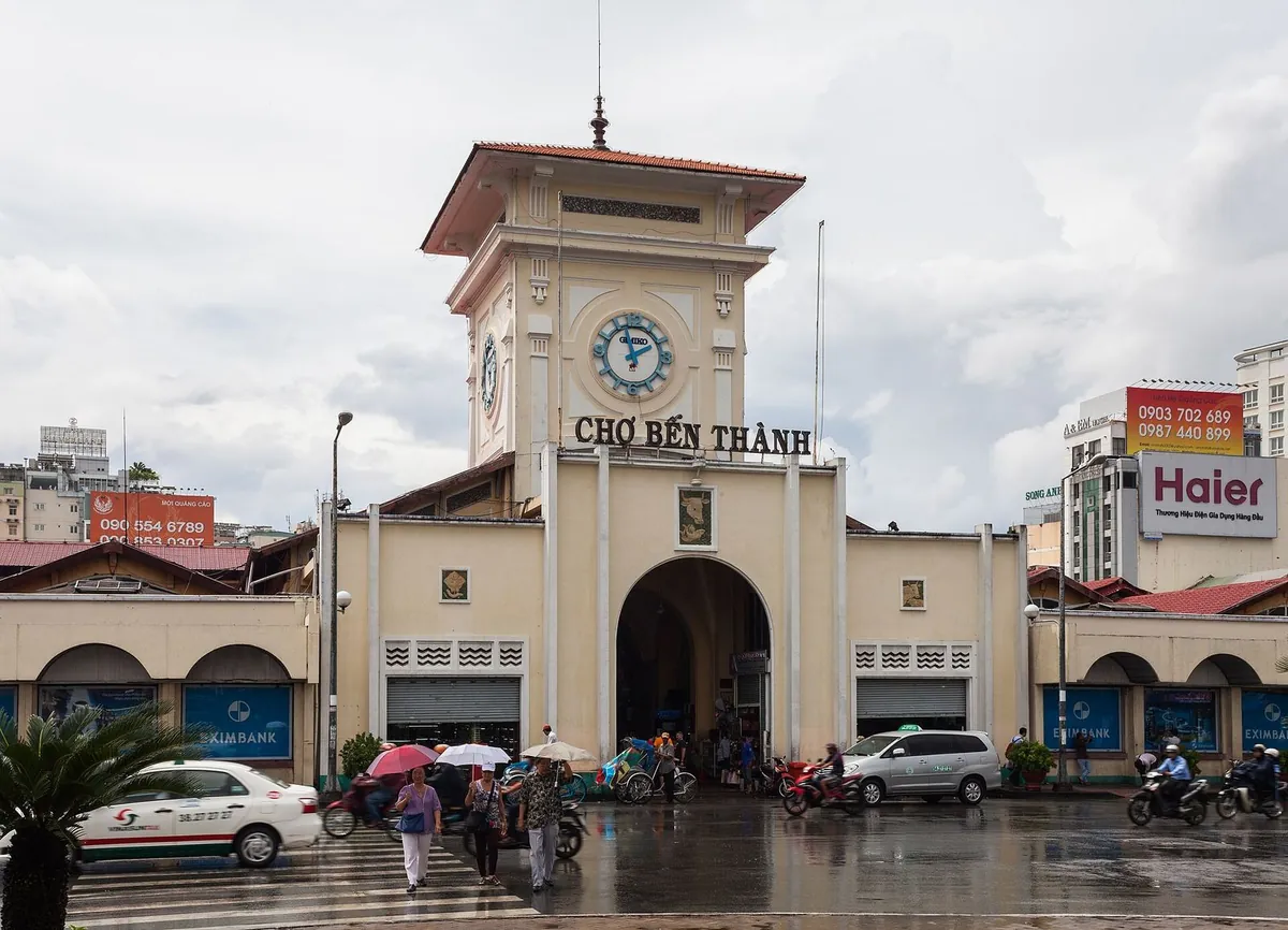 Chợ Bến Thành tại Thành phố Hồ Chí Minh.